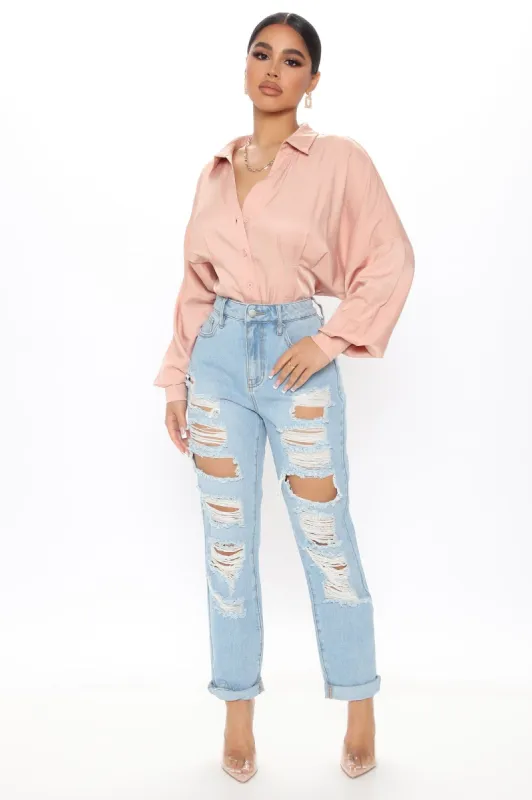 Shana Ripped Boyfriend Jeans - Light Blue Wash sold by Fashion Nova