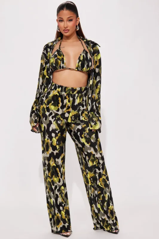 Tasha Plisse 3 Piece Pant Set - Olive/combo sold by Fashion Nova