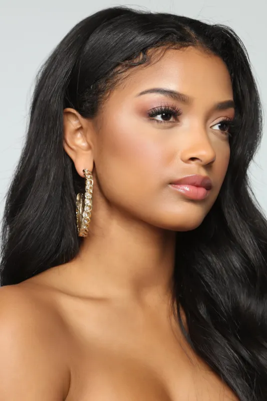 A Chain Woman Earrings - Gold sold by Fashion Nova