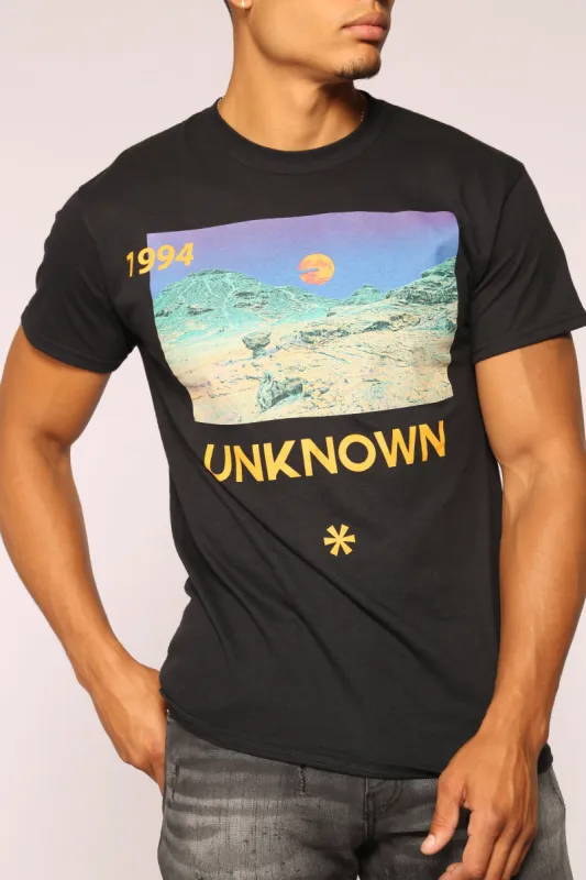 Unknown Tee - Black/Orange made by Fashion Nova