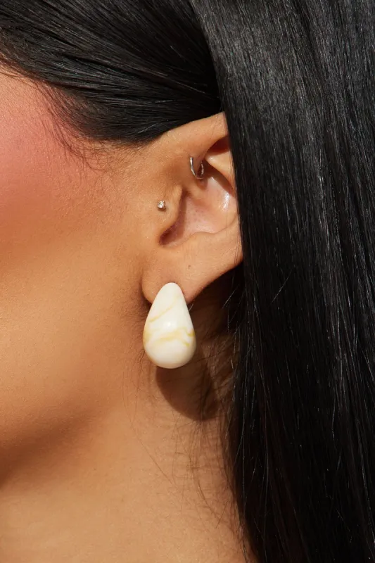 Cast Away Earrings - Ivory/combo sold by Fashion Nova