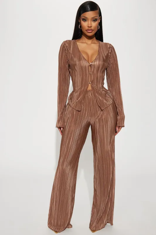 Tahlia Plisse Pant Set - Mocha sold by Fashion Nova