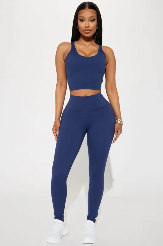 Get Right Active Leggings - Navy sold by Fashion Nova