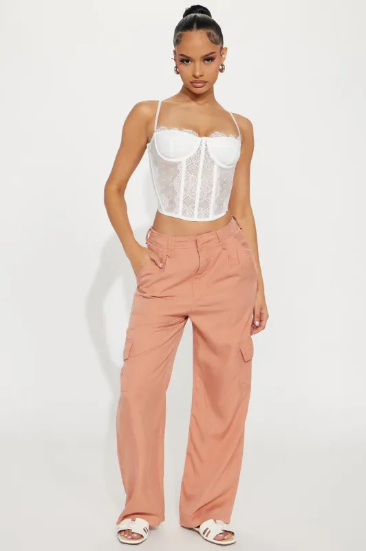 Gianna Wide Leg Cargo Pant - Mauve sold by Fashion Nova