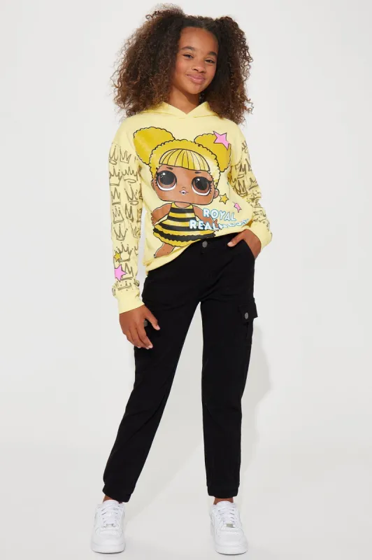 Mini Twill Belted And Ruched Ankle Cargo Pants - Black sold by Fashion Nova