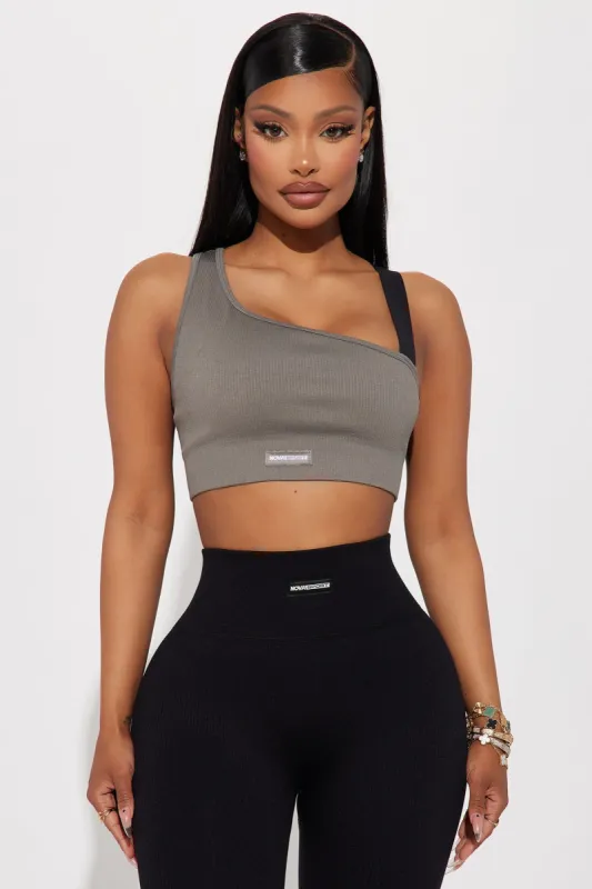 Effortless Ciera Ribbed Seamless Bra Top - Charcoal sold by Fashion Nova