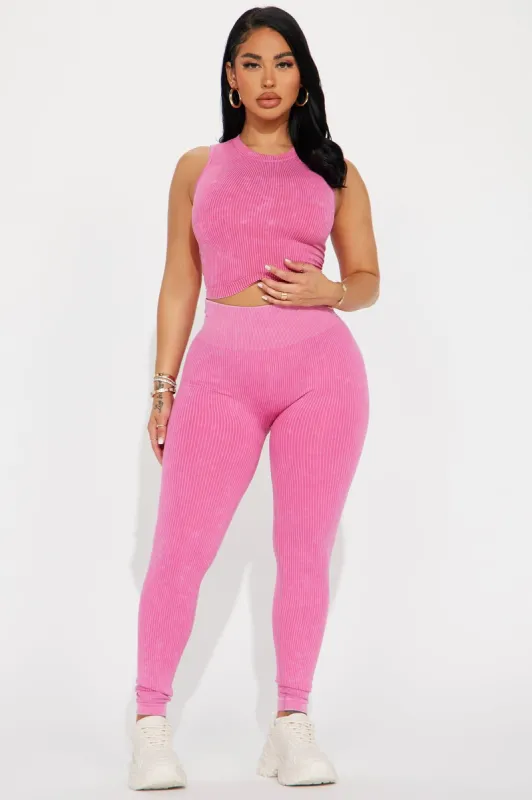 Stress Free Legging - Fuchsia sold by Fashion Nova
