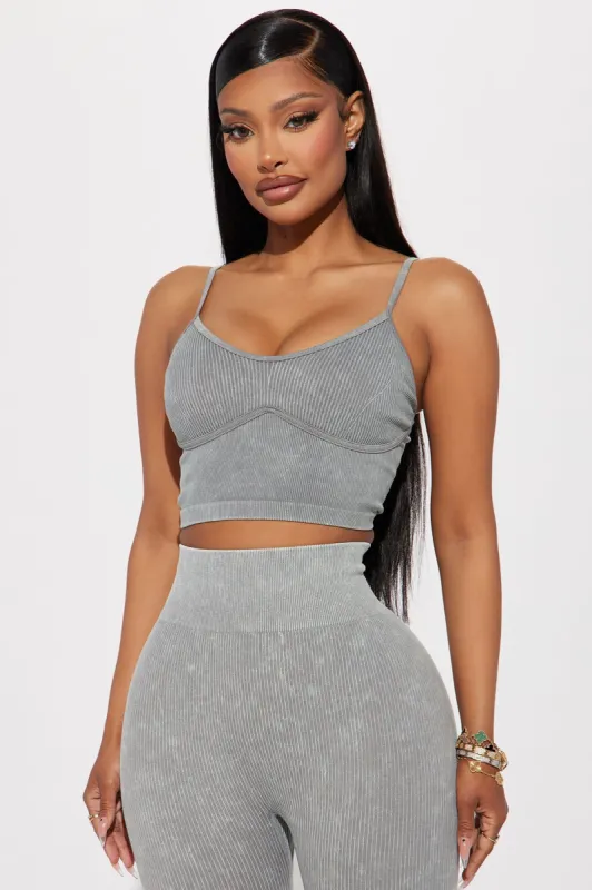 Advantage Seamless Active Top - Charcoal sold by Fashion Nova