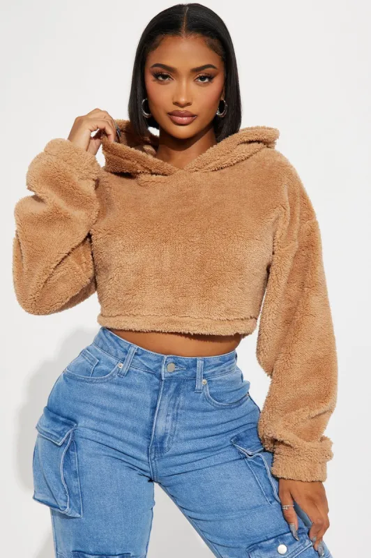 Amber Cropped Sherpa Lounge Jacket - Camel sold by Fashion Nova
