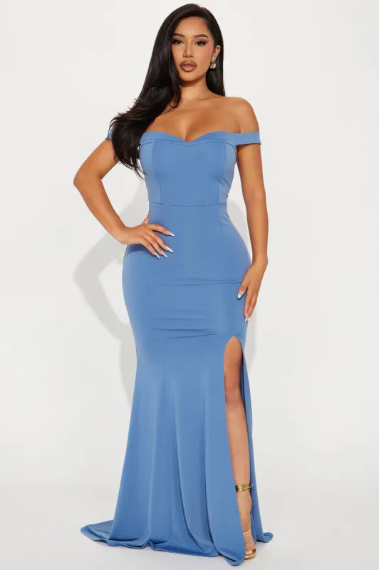 Special Evening Crepe Gown - Dusty Blue sold by Fashion Nova