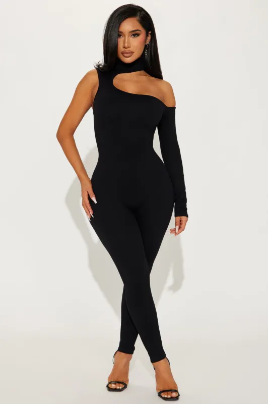Lily Ribbed Midi Dress - Black sold by Fashion Nova