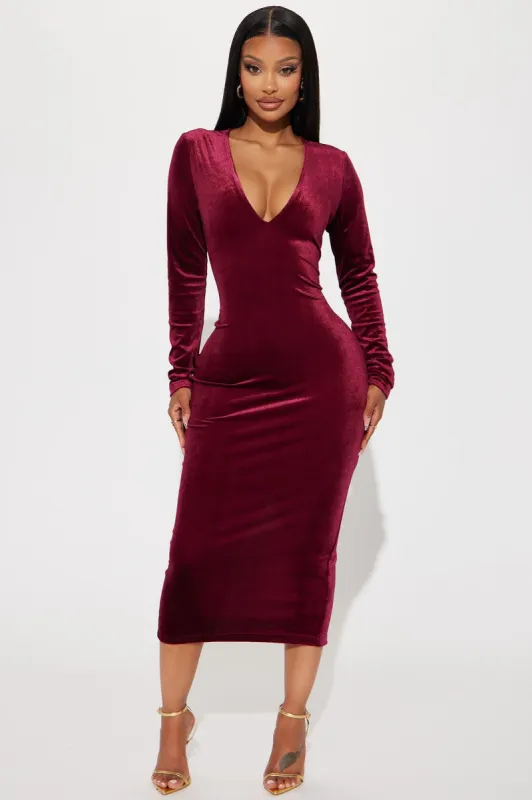 Marie Velvet Midi Dress - Burgundy sold by Fashion Nova