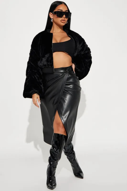Fall For You Faux Fur Jacket - Black sold by Fashion Nova