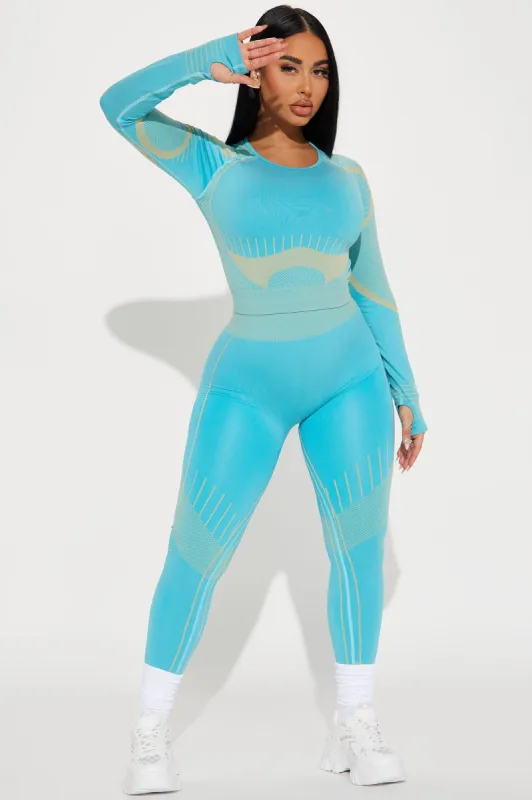 High Score Active Set - Blue/combo sold by Fashion Nova