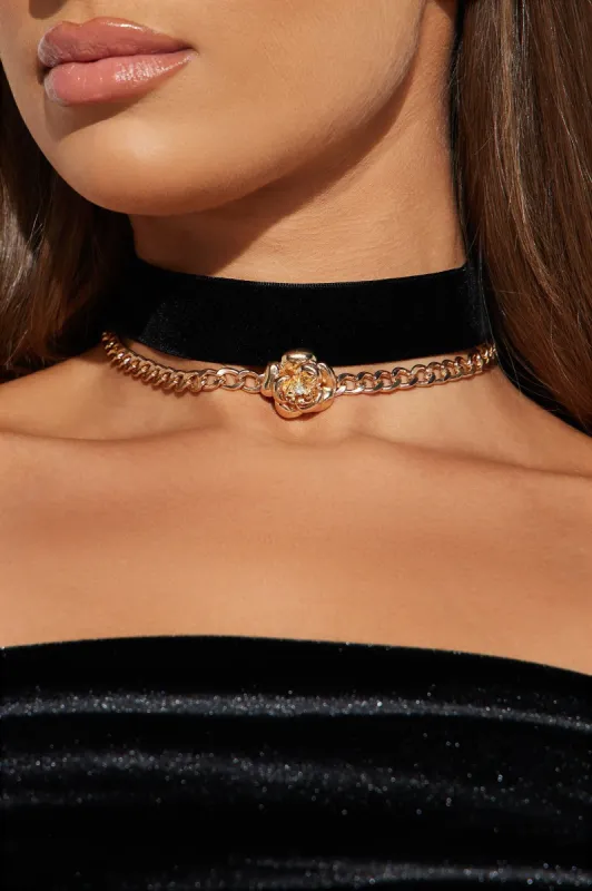 My Rose Garden Choker - Gold sold by Fashion Nova