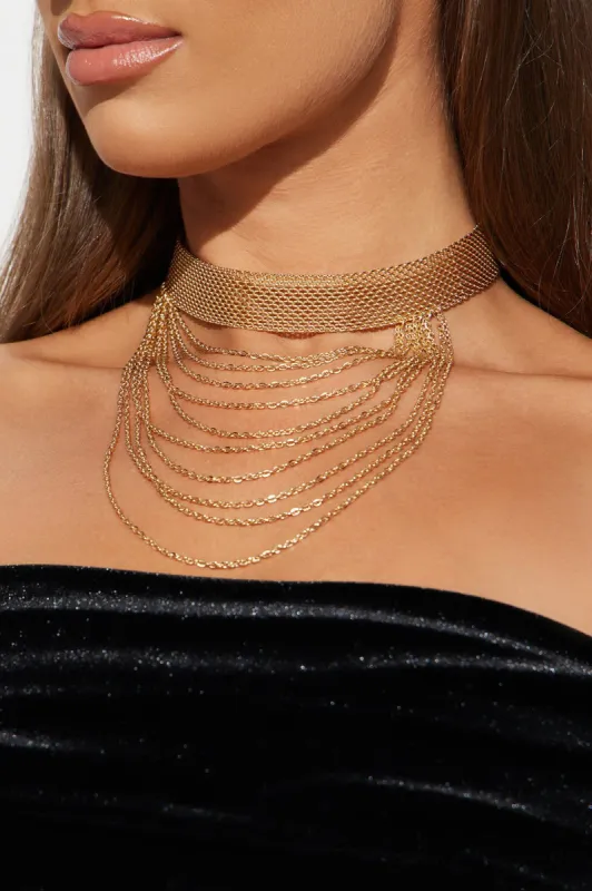 Appealing Look Choker - Gold sold by Fashion Nova