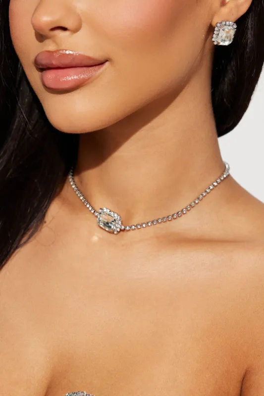 Beauty Queen Necklace and Earring Set - Clear/Silver made by Fashion Nova