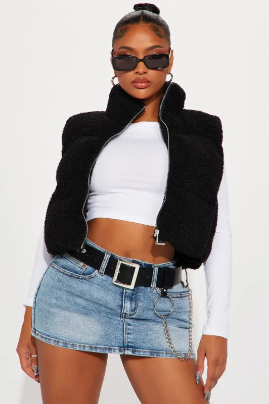Conquering Mountains Sherpa Vest - Black sold by Fashion Nova