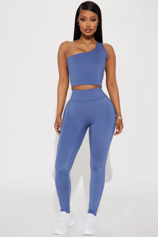 Light Work Elevate Active Legging - Slate Blue sold by Fashion Nova
