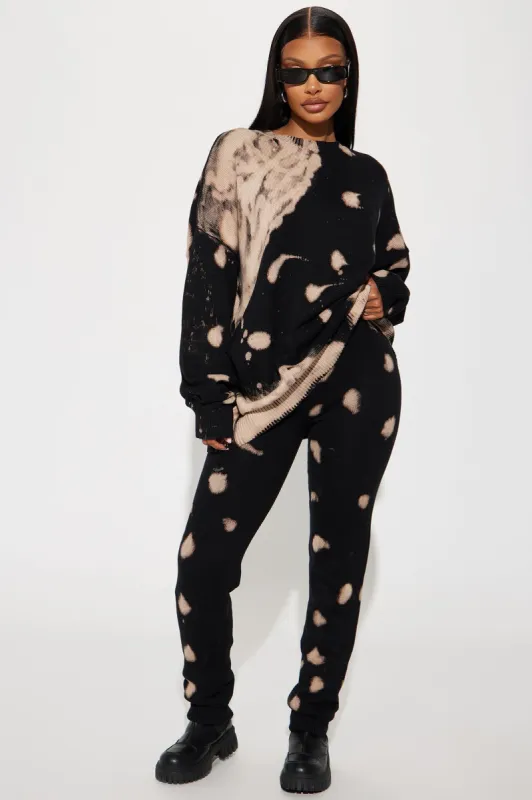 Nikkie Sweater Pant Set - Black/combo made by Fashion Nova