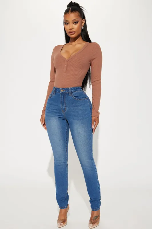 Brianna Basic Stretch Skinny Jeans - Medium Wash sold by Fashion Nova