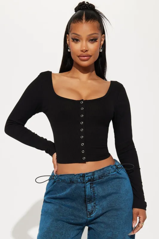 Dakota Long Sleeve Crop Top - Black sold by Fashion Nova