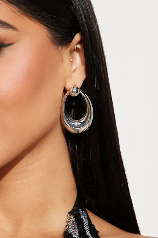 Date Night Drop Earrings - Silver made by Fashion Nova