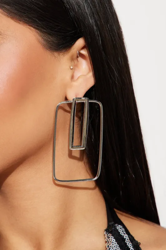 The Simple Life Drop Earrings - Silver made by Fashion Nova