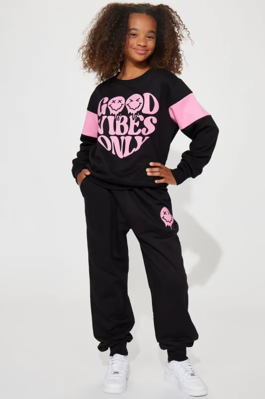 Mini Good Vibes Only French Terry Jogger Set - Black sold by Fashion Nova
