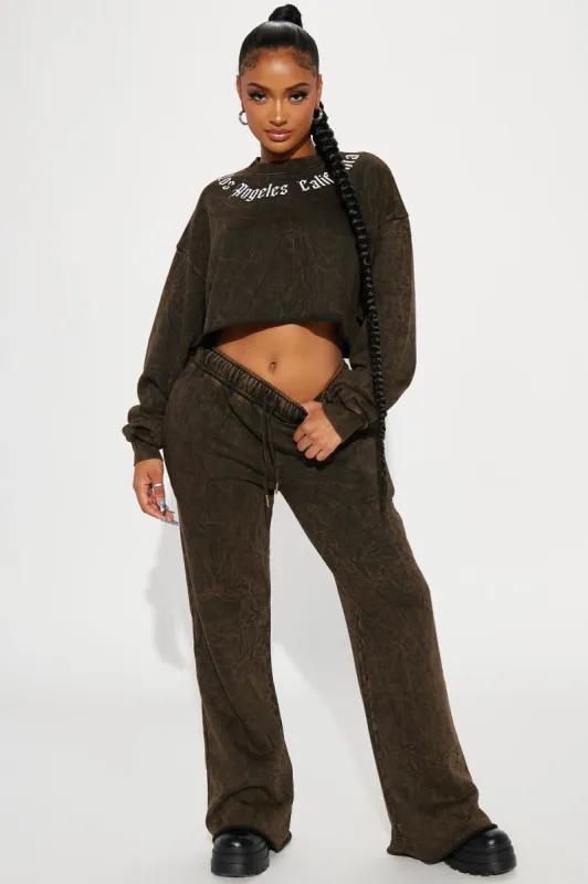 Living A Cali Dream Mineral Wash Pant Set - Brown made by Fashion Nova