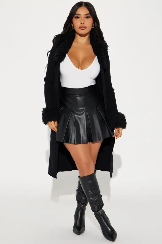 Monrovia Cardigan - Black sold by Fashion Nova