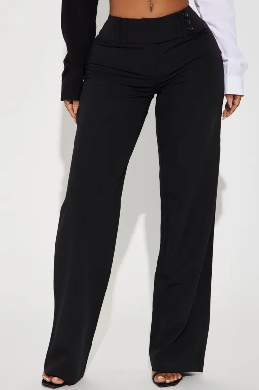 Stepping Out Low Rise Trouser - Black sold by Fashion Nova