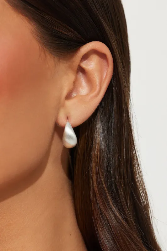 Oceana Earrings - Silver sold by Fashion Nova