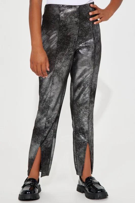 Mini Gotta Let Go Faux Suede Legging - Silver sold by Fashion Nova