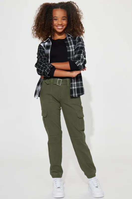 Mini Twill Belted Cargo Pants - Olive sold by Fashion Nova