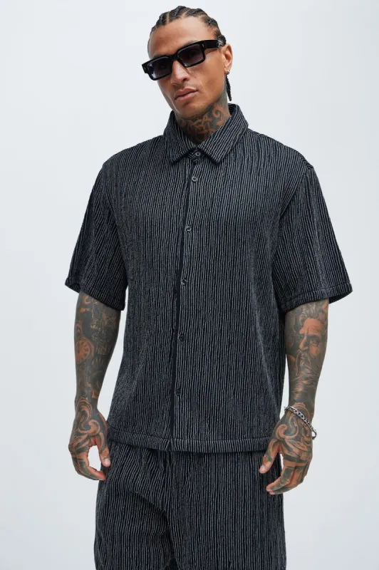 Neil Textured Shirt - Black/White sold by Fashion Nova