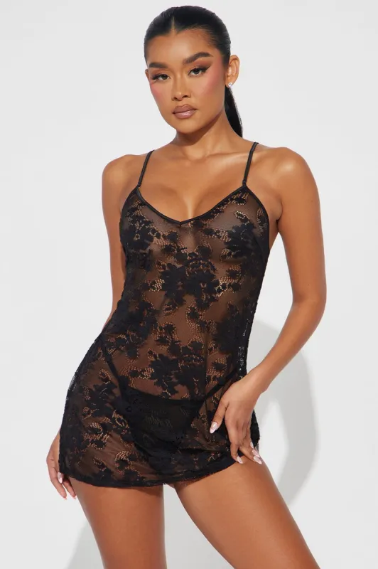 Last Kiss Lace Chemise - Black sold by Fashion Nova