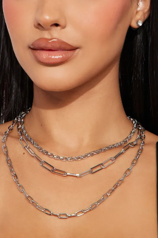 All Mine Necklace And Earring Set - Silver made by Fashion Nova