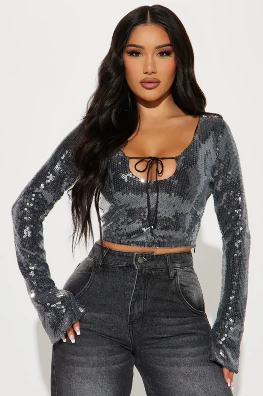 Tonight's Vibe Sequin Top - Black sold by Fashion Nova