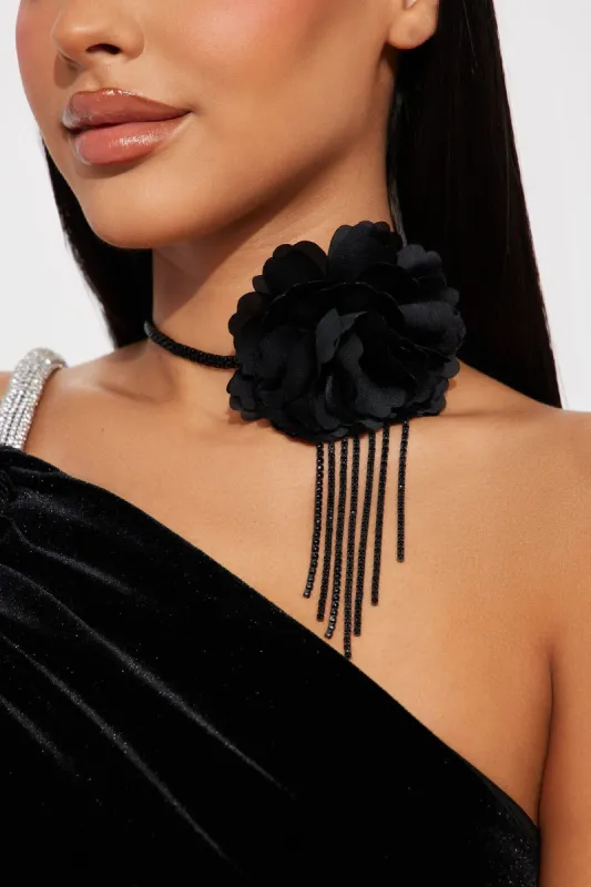 Floral Princess Necklace - Black sold by Fashion Nova