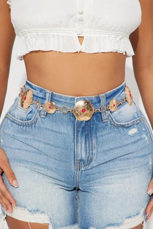 Southern Charm Chain Belt - Gold/Red sold by Fashion Nova