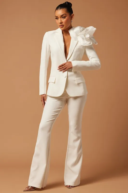 Evanna Pant Set - Off White sold by Fashion Nova