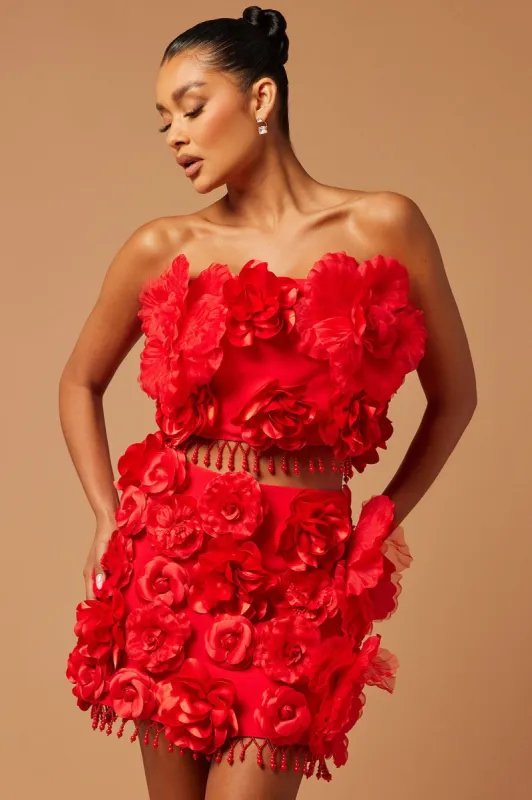 Bronte Floral Top - Red sold by Fashion Nova