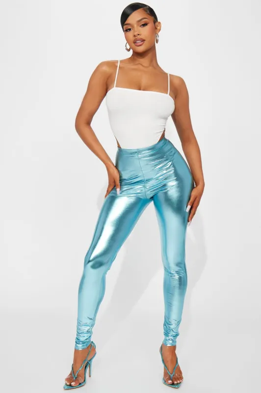 Stuntin' On You Metallic Legging - Aqua sold by Fashion Nova