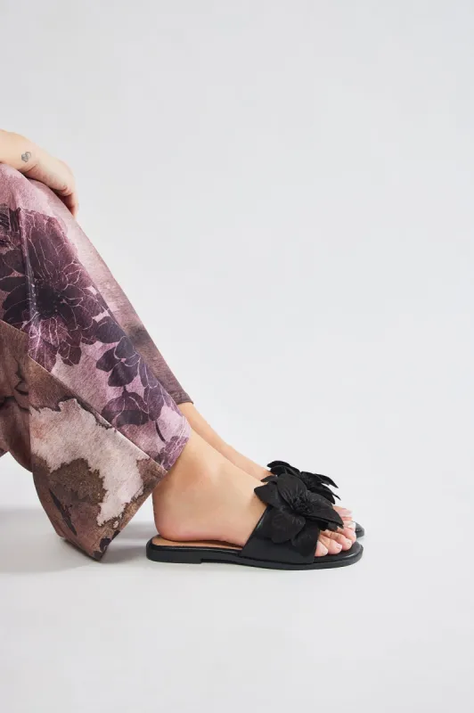 Krista Flat Sandals - Black sold by Fashion Nova