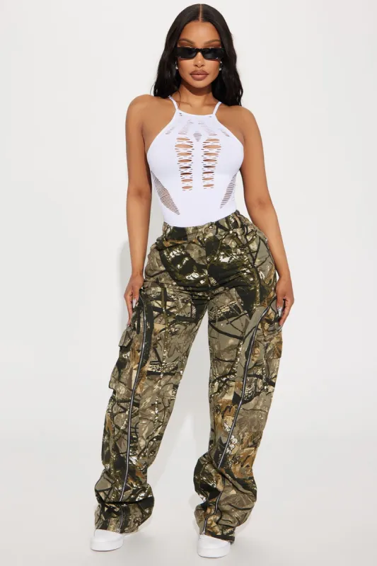 Had You Fooled Tree Camo Pant - Olive/combo sold by Fashion Nova