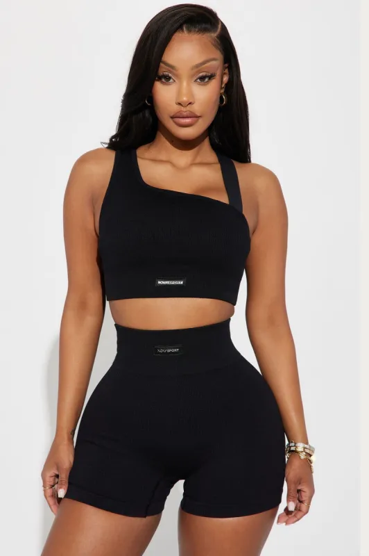 Effortless Ciera Ribbed Seamless Bra Top - Black sold by Fashion Nova