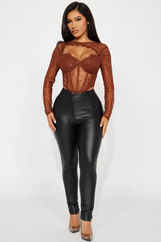 Kinslie Sweater Top - Black sold by Fashion Nova