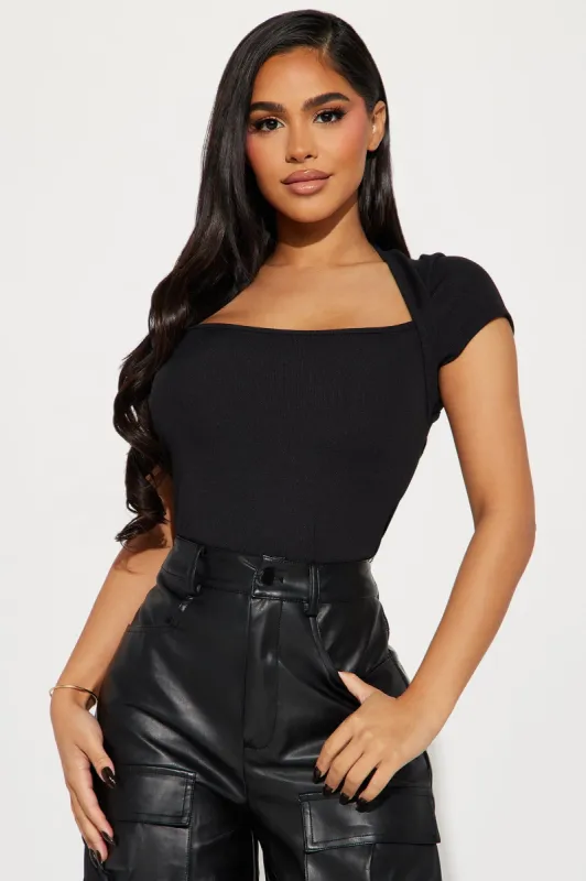 Haley Ribbed Top - Black sold by Fashion Nova