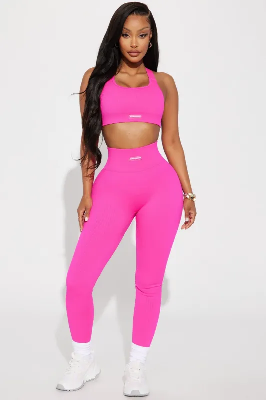 Fighter Ribbed Active Legging In Infinity Seamless - Neon Pink sold by Fashion Nova